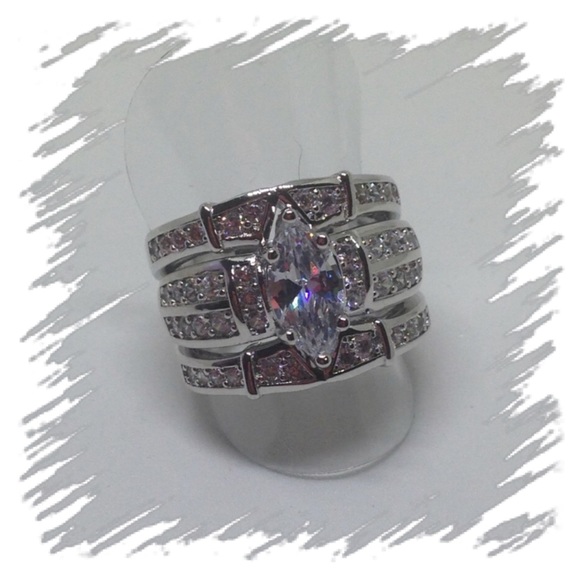 New CZ 3 pcs set Wedding/ Engagement Rings - Picture 3 of 8